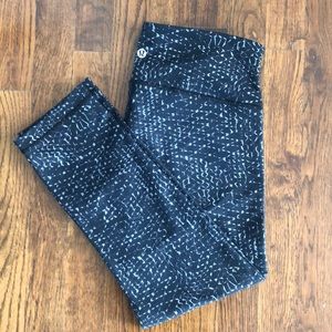 Lululemon Wunder Under Cropped Leggings